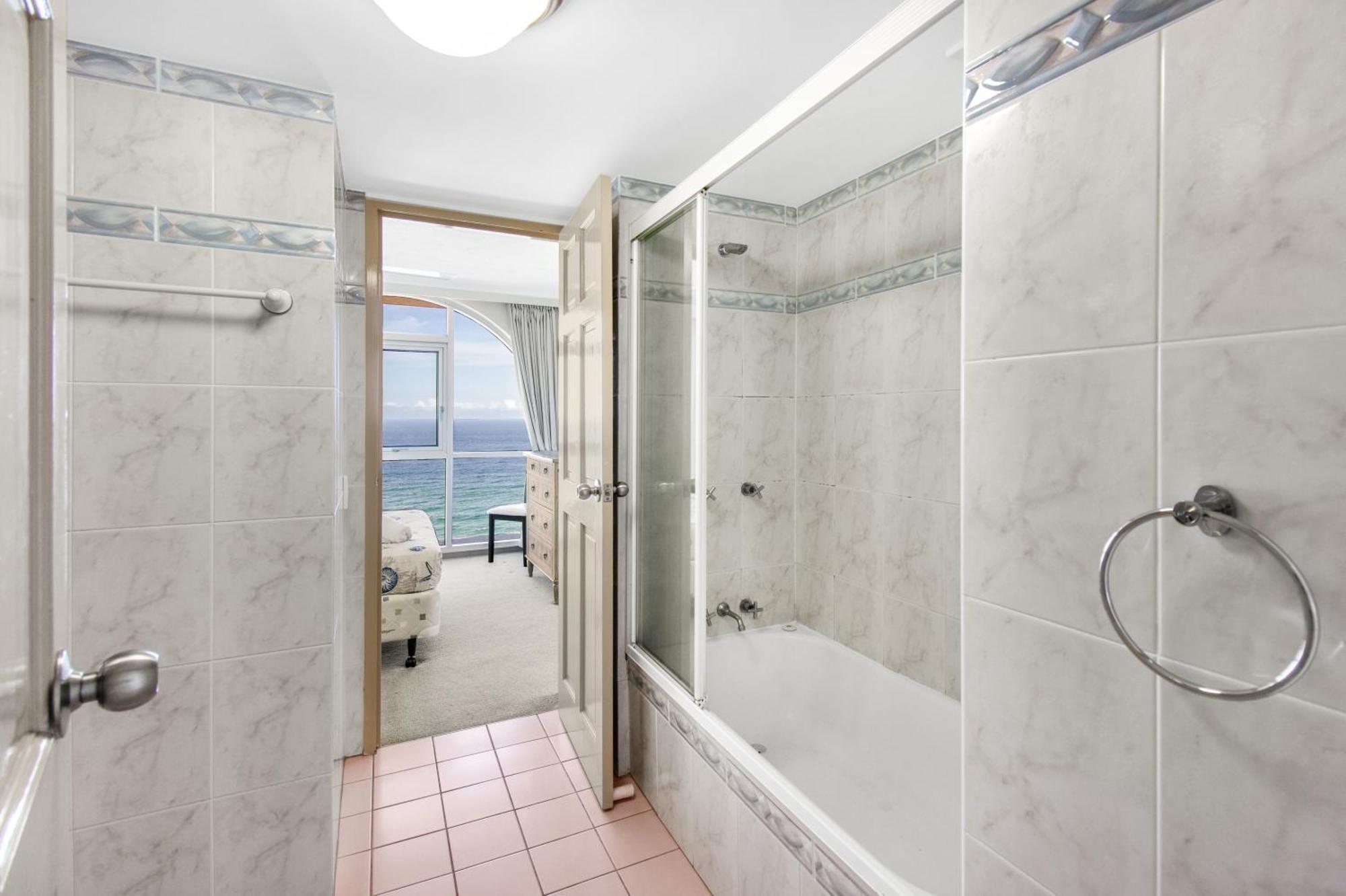 Boulevard Towers On Broadbeach Gold Coast Chambre photo