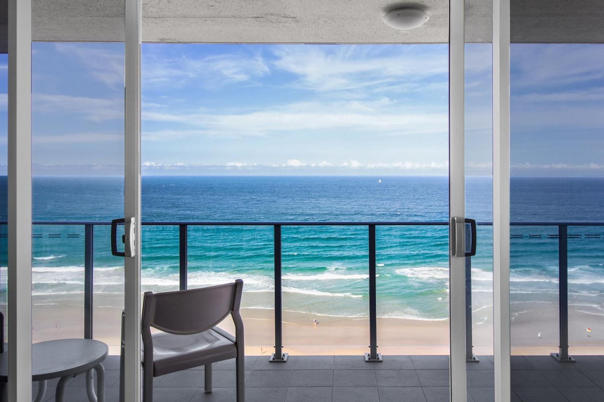 Aparthotel Boulevard Towers On Broadbeach à Gold Coast Extérieur photo