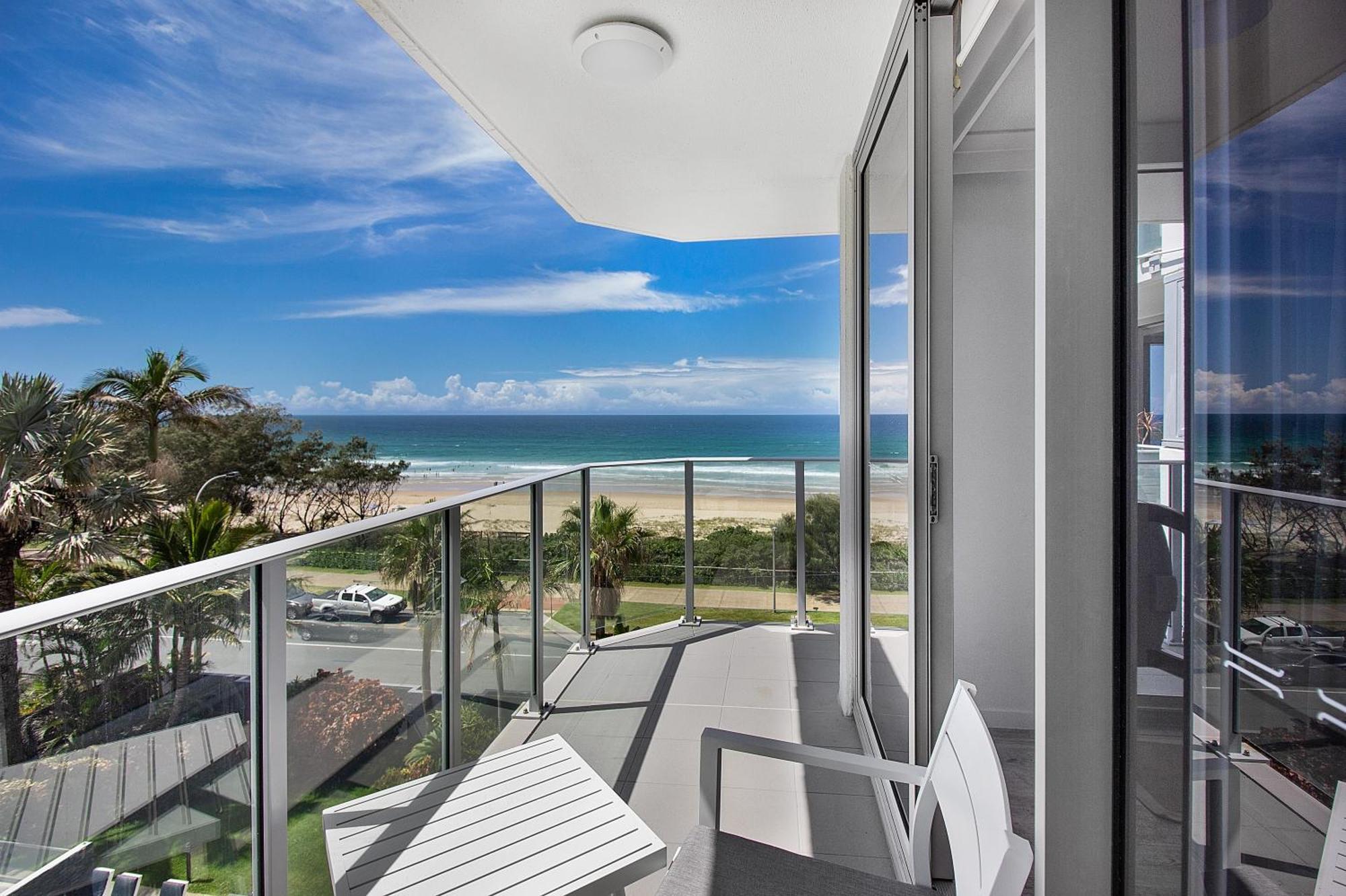 Boulevard Towers On Broadbeach Gold Coast Extérieur photo