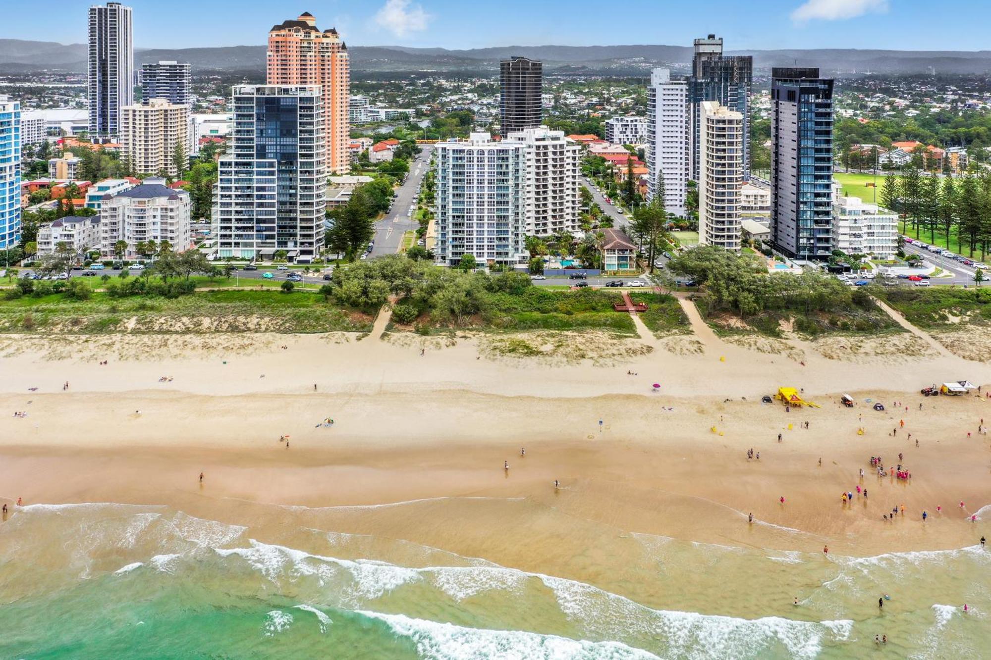 Aparthotel Boulevard Towers On Broadbeach à Gold Coast Extérieur photo