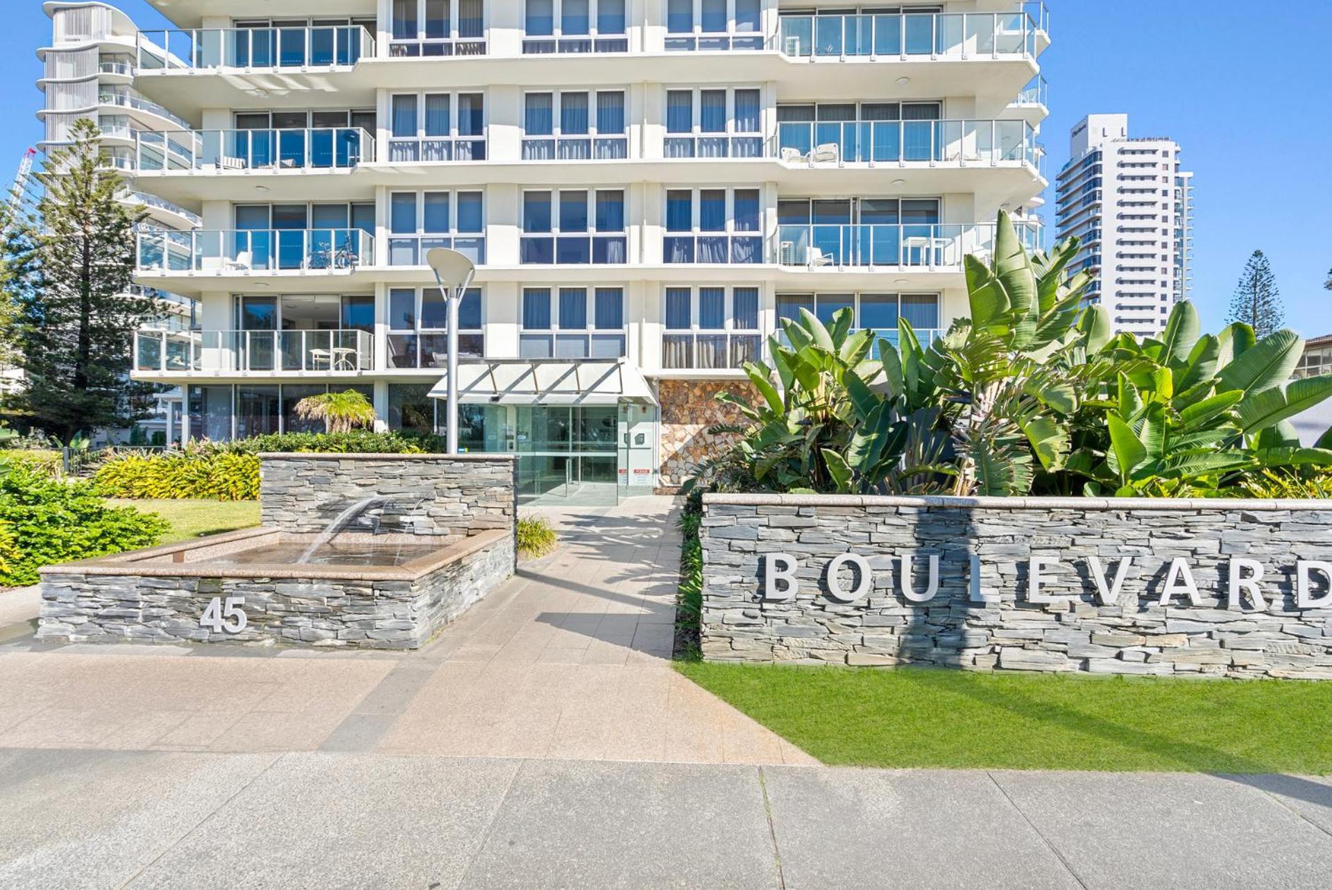 Aparthotel Boulevard Towers On Broadbeach à Gold Coast Extérieur photo