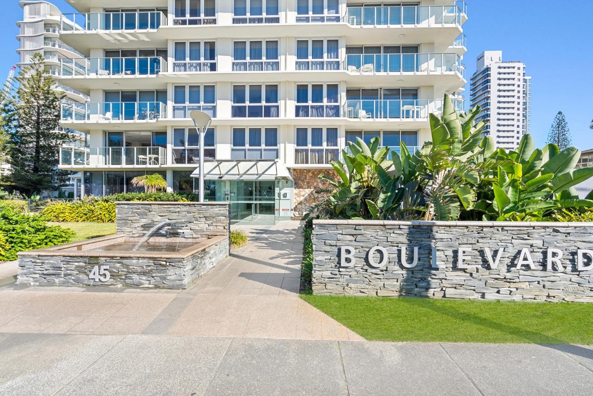 Boulevard Towers On Broadbeach Gold Coast Extérieur photo