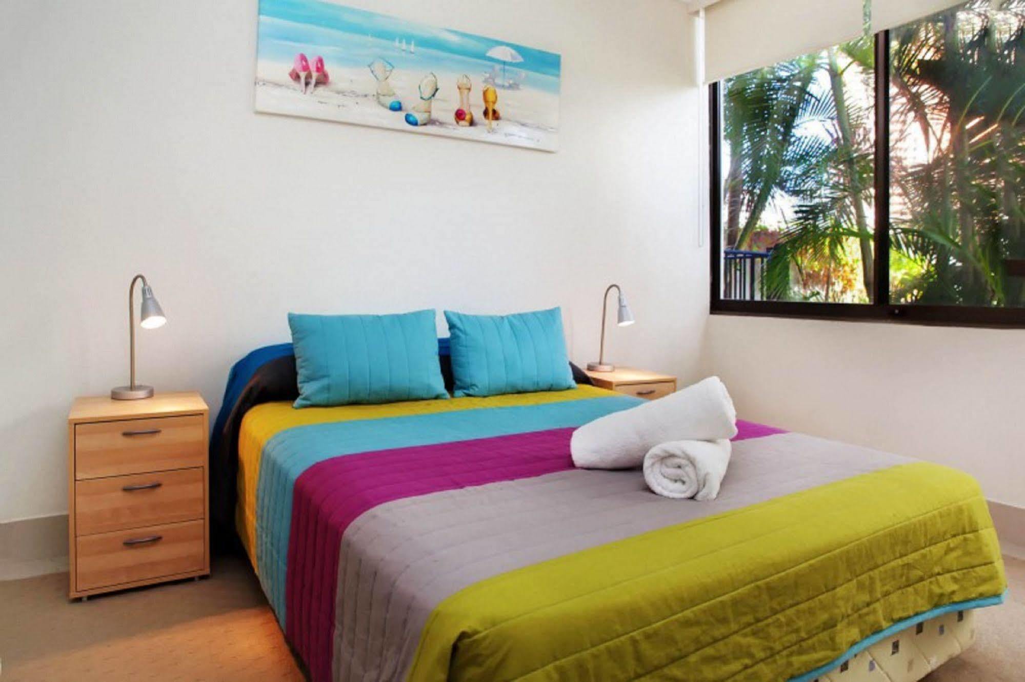 Boulevard Towers On Broadbeach Gold Coast Extérieur photo