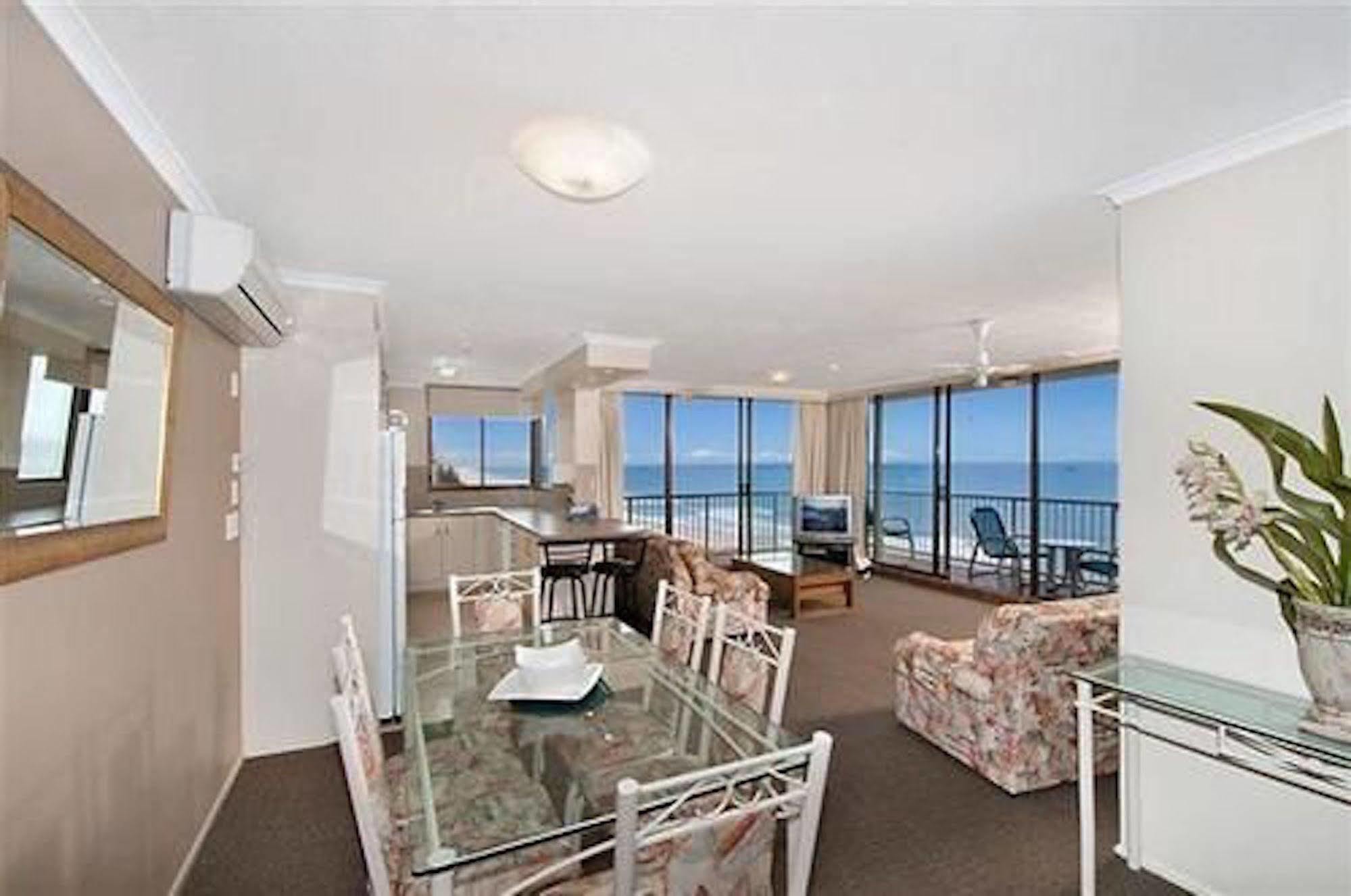 Boulevard Towers On Broadbeach Gold Coast Extérieur photo