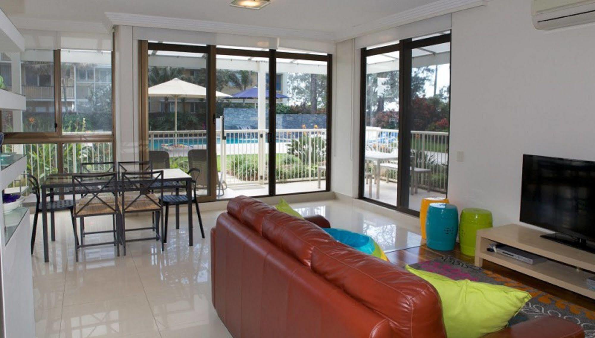 Boulevard Towers On Broadbeach Gold Coast Extérieur photo