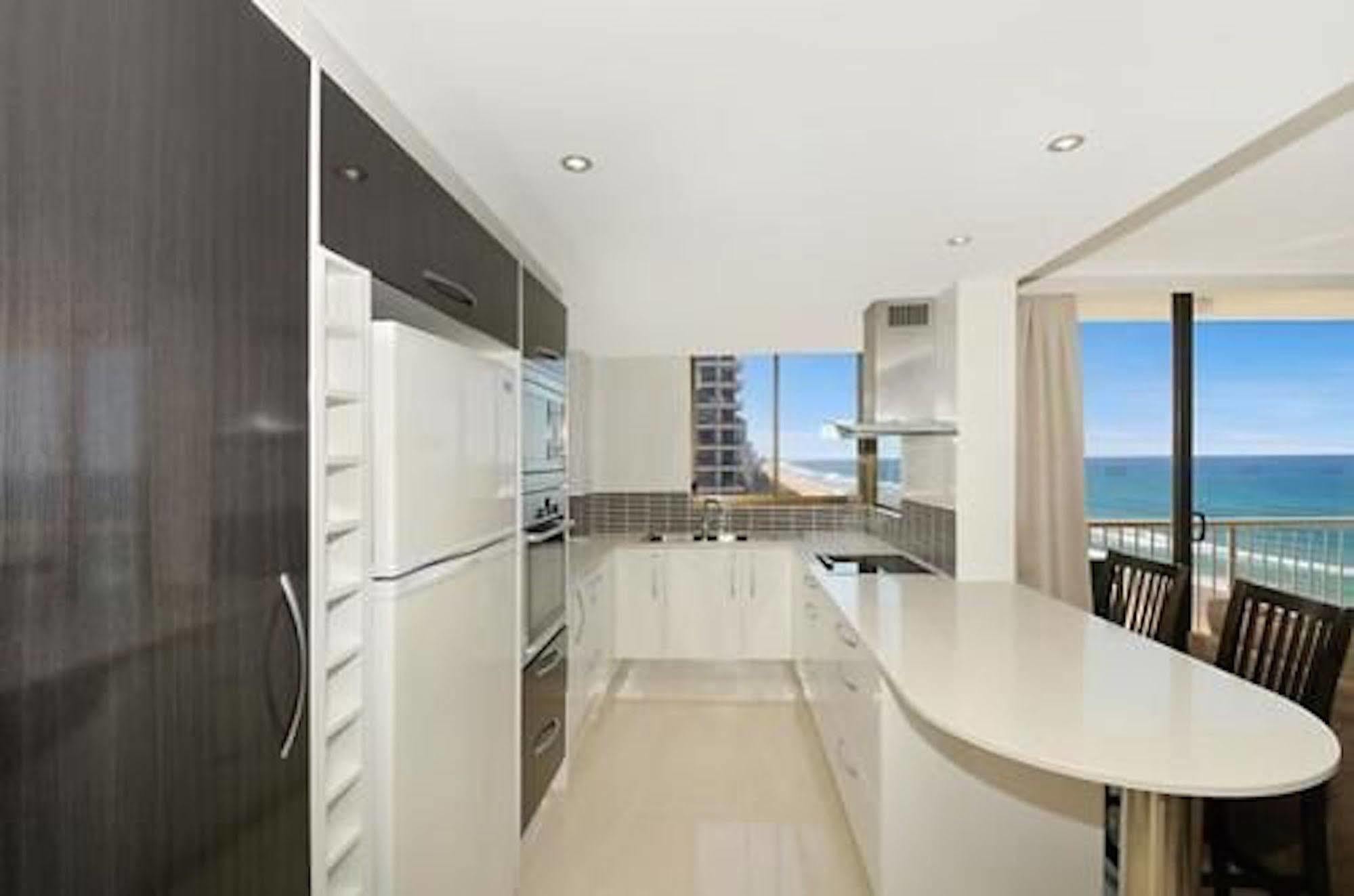 Aparthotel Boulevard Towers On Broadbeach à Gold Coast Extérieur photo